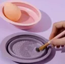 Recipiente de silicona para limpiar brochas de maquillaje